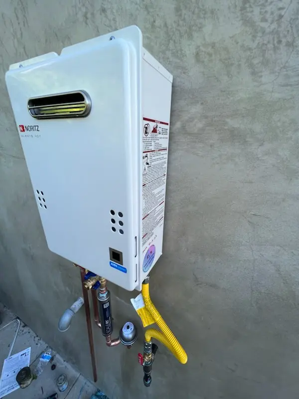 Tankless water heater installation for Clarendon homes